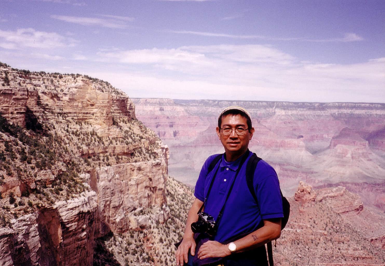 多年前，吴韦材在美国大峡谷。
