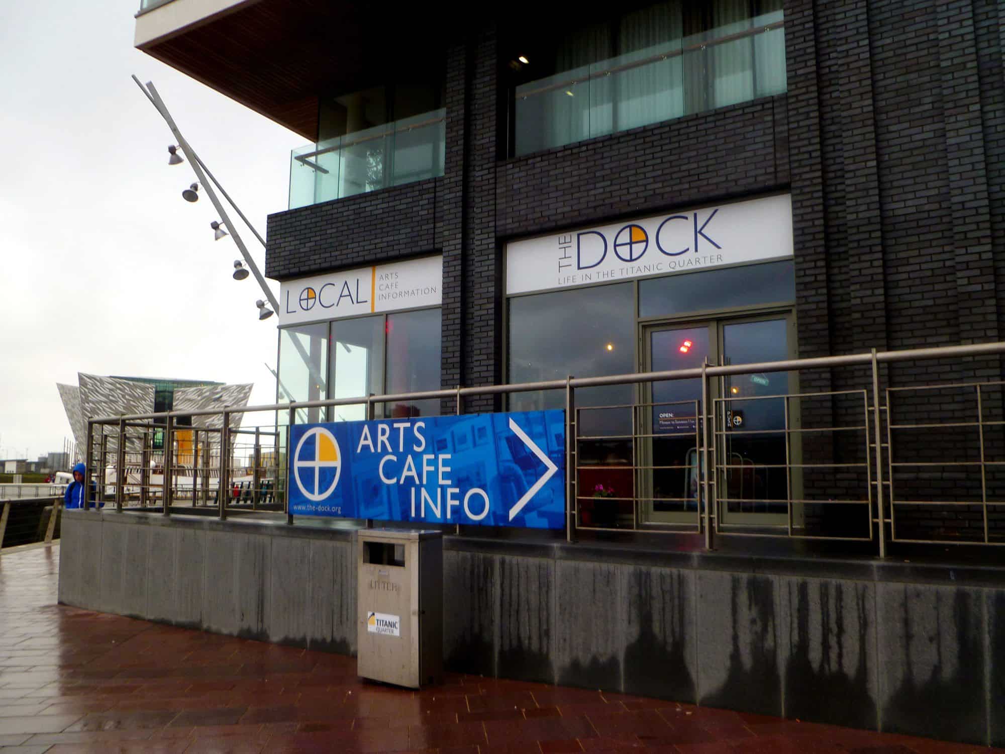 北爱尔兰The Dock咖啡厅，以诚实买单（Belfast City）
