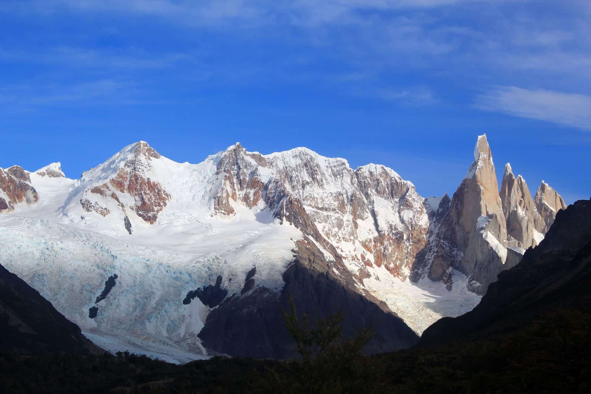 阿根廷巴塔哥尼亚高原上的彩虹