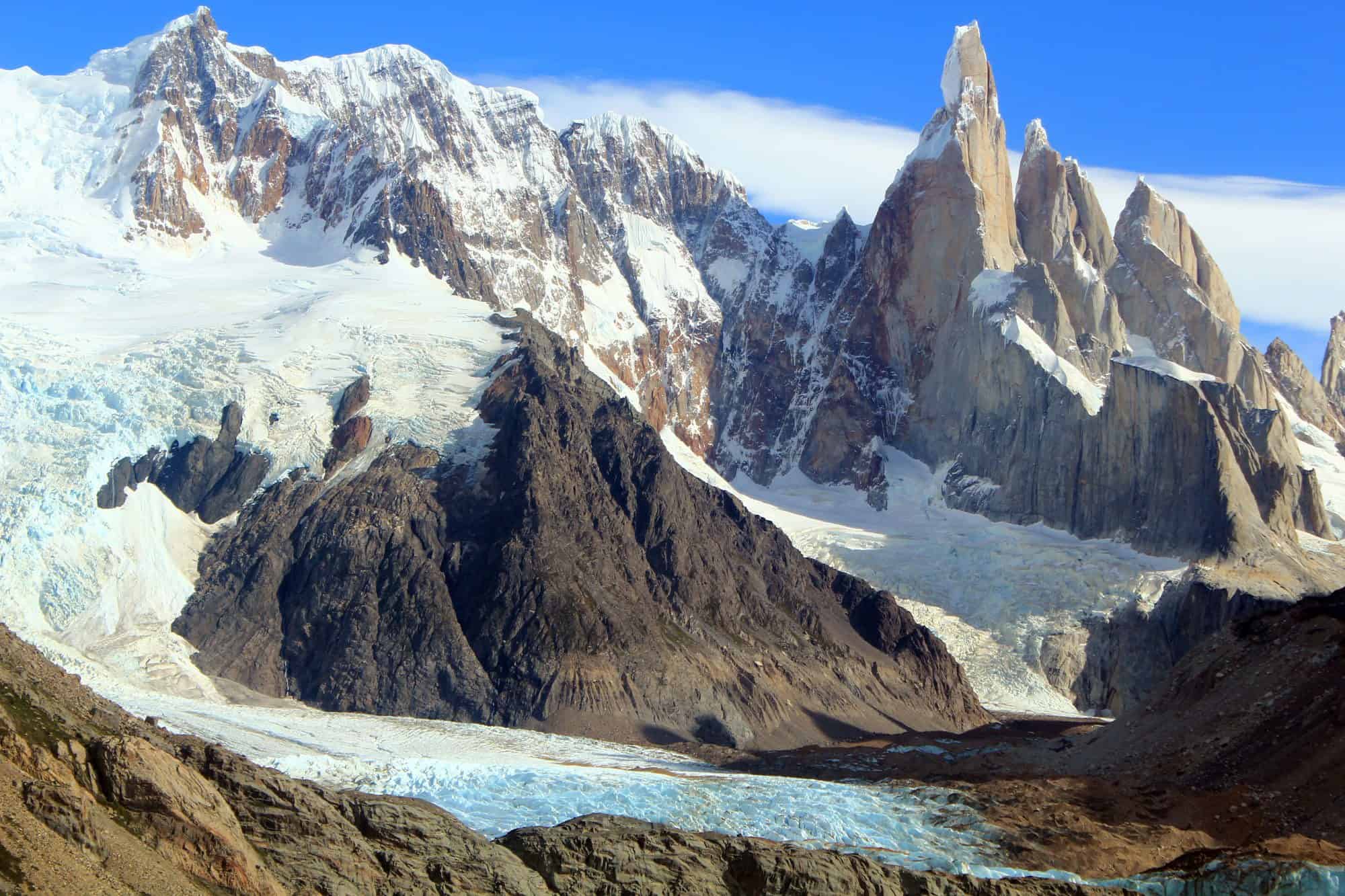 阿根廷巴塔哥尼亚高原上的彩虹